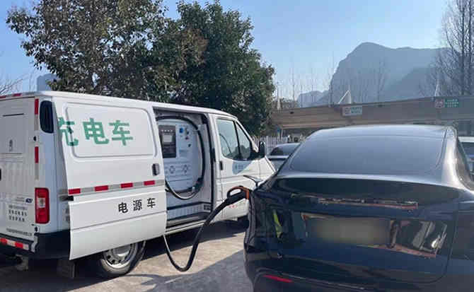 巧家汽车搭电