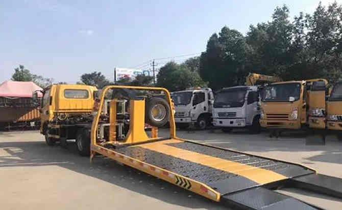 巧家汽车中途维修案例
